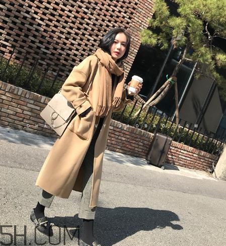 雙面呢大衣會掉毛嗎？雙面呢大衣掉毛怎么辦？