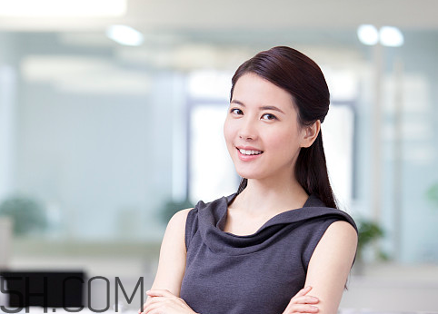 婦炎潔可以男人用嗎？婦炎潔可以去頭皮屑嗎？