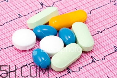 廁所蹲久了的危害是什么？日常解便秘的方法有哪些？