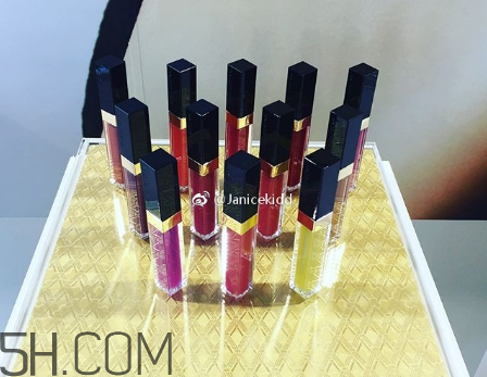 suqqu2018春季彩妝多少錢？suqqu化妝品產(chǎn)品介紹