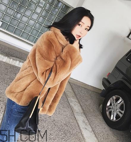 兔毛皮草發(fā)黃怎么處理？兔毛皮草怎么存放？