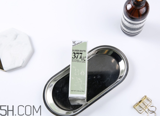 城野醫(yī)生377美白精華怎么樣 1分鐘賣(mài)7瓶的口碑產(chǎn)品