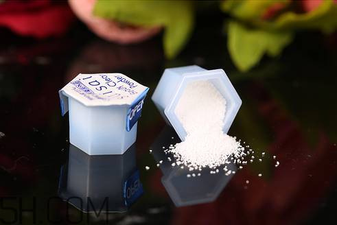 用了嘉娜寶洗顏粉還用洗面奶嗎？洗顏粉的正確打開方式