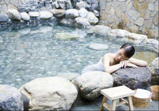 冬季泡溫泉有什么好處？冬季泡溫泉需要注意些什么？