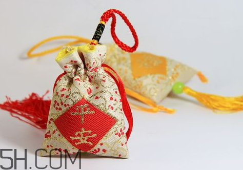 2018sk2新年福袋限量套裝多少錢？有什么？