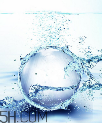 雙氧水是生理鹽水嗎？雙氧水是碘伏嗎？