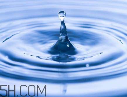 雙氧水會(huì)痛嗎？雙氧水會(huì)和什么反應(yīng)？