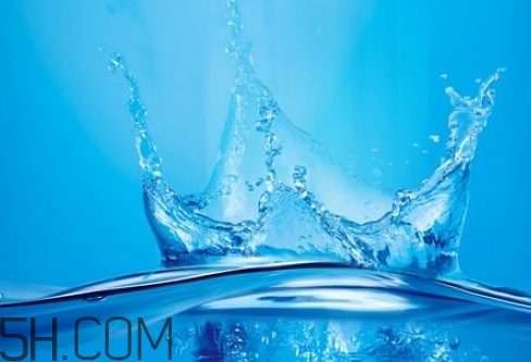 雙氧水會(huì)痛嗎？雙氧水會(huì)和什么反應(yīng)？