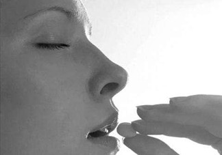 食道癌的早期癥狀有哪些？如何今早發(fā)現(xiàn)食道癌？