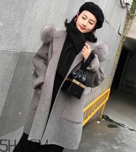 羊駝絨大衣暖和嗎？羊駝絨大衣和羽絨服哪個暖和？