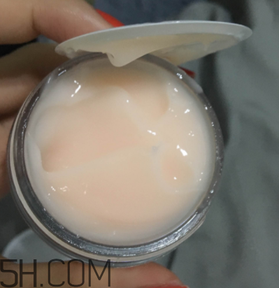 倩碧水磁場面霜每次用多??？每次用多少毫升？