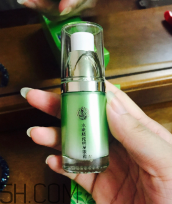 百雀羚明星眼霜什么功效？適合秋冬用嗎？