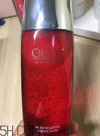 Olay新生活能水是精華水嗎？什么功效？