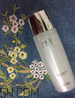 Olay15秒面膜水可以白天用嗎？能見光嗎？