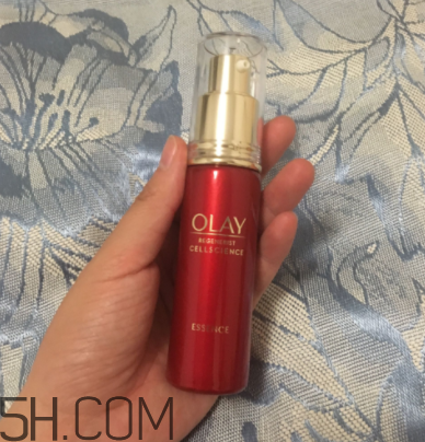 Olay小臉精華露適合什么季節(jié)用？什么膚質(zhì)？