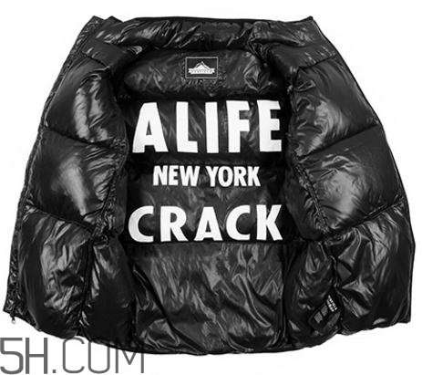 alife與penfield聯(lián)名羽絨服多少錢_在哪買？