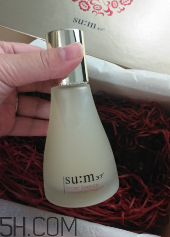 SUM37呼吸魔法精華是乳液嗎？用在哪一步？