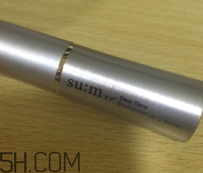 sum37悅色口紅沾杯嗎？持妝效果怎么樣？