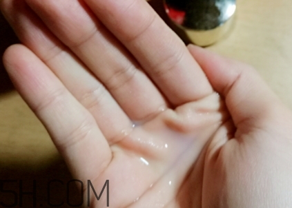 avenir艾文莉是什么牌子？高絲艾文莉和雪肌精哪個(gè)好？