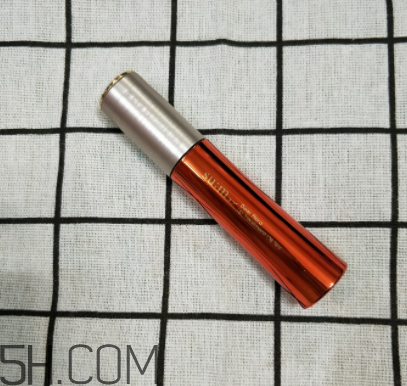 sum37呼吸唇釉是什么香味？香味好聞嗎？
