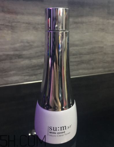 su:m37度呼吸爽膚水什么功效？適合什么膚質(zhì)？