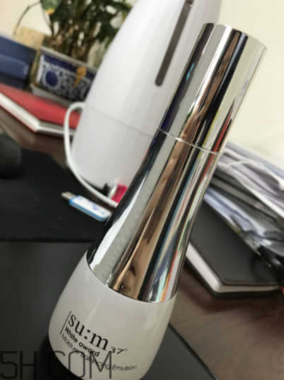 sum37度呼吸保濕乳油不油？適合什么膚質？