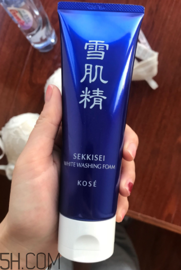 雪肌精洗面奶哪款適合敏感皮？哪款適合干皮？