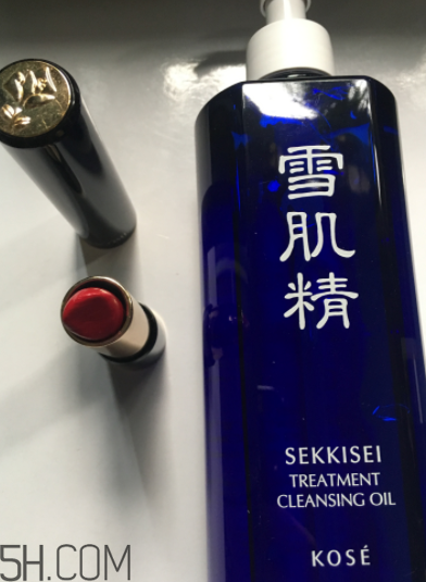 雪肌精卸妝油可以卸眼妝嗎？雪肌精卸妝油乳化快嗎？