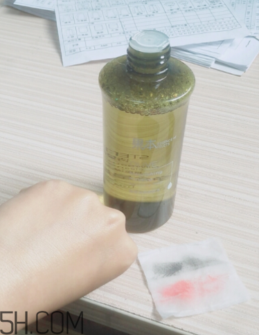 詩婷露雅橄欖卸妝水能卸眼妝嗎？有刺激嗎？