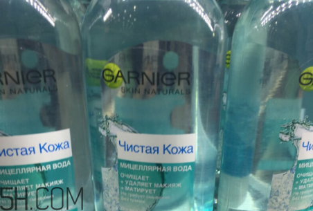 卡尼爾卸妝水粉水還是藍水好？自然堂素顏霜需要卸妝嗎？
