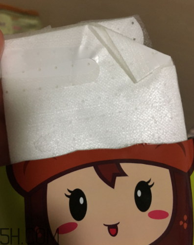 詩婷露雅奇異果面膜薄不薄？是蠶絲面膜嗎？