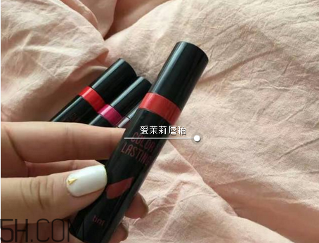 愛(ài)茉莉唇釉2號(hào)好看嗎？愛(ài)茉莉唇釉2與圣羅蘭12的區(qū)別