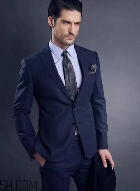 阿瑪尼衣服貴嗎？阿瑪尼衣服多少錢一件？