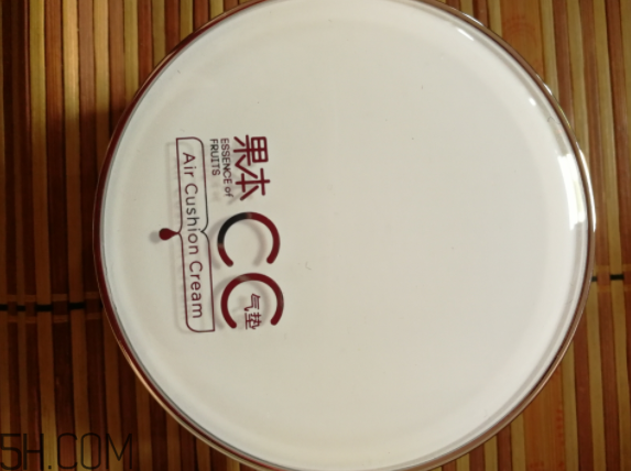 詩婷露雅氣墊CC霜使用心得_產(chǎn)品評(píng)測(cè)