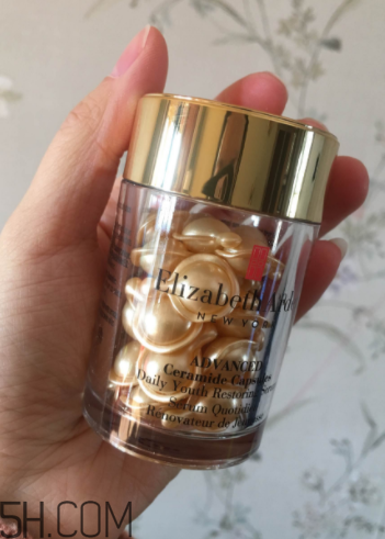 伊麗莎白雅頓精華膠囊適合什么季節(jié)用？