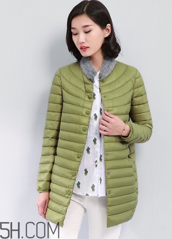 女裝羽絨服怎么保養(yǎng)？輕薄羽絨服怎么搭配？