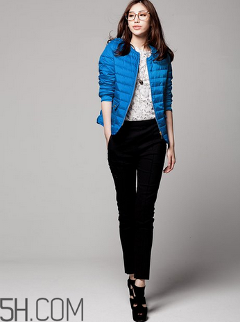 女裝羽絨服怎么保養(yǎng)？輕薄羽絨服怎么搭配？