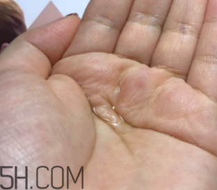 羽西蟲草新肌水有什么功效？適合什么膚質(zhì)？