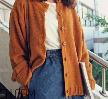 橘色衣服怎么搭配？橘色衣服搭配指南