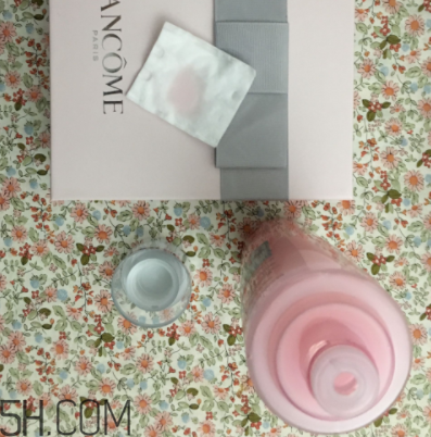 蘭蔻粉水不適合油皮？蘭蔻粉水適合什么膚質(zhì)？