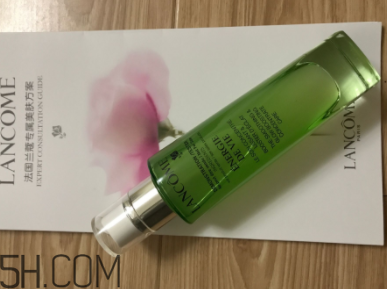 蘭蔻水光瓶適合什么年齡使用？蘭蔻水光瓶適合輕齡肌嗎？