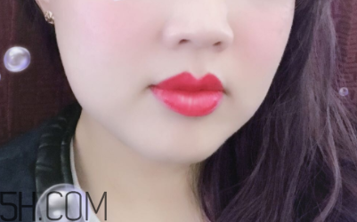 韓熙貞按壓唇膏為什么縮不回？重金屬超標(biāo)？