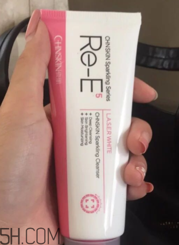 瓷肌晶透雪肌潔面乳可以卸妝嗎？清潔力如何？