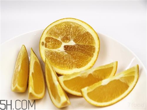 柿子和橙子能一起吃嗎？吃完橙子可以吃柿子嗎？