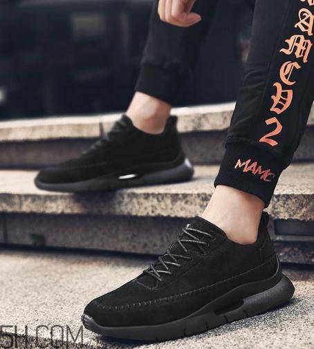 翻毛運(yùn)動(dòng)鞋發(fā)白怎么辦？翻毛運(yùn)動(dòng)鞋怎么打理？