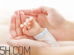 順產(chǎn)時吃什么補充體力？生孩子時可以吃東西嗎？