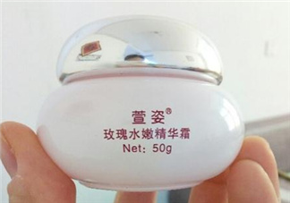 萱姿玫瑰水精華霜怎么樣？萱姿玫瑰水精華霜有激素嗎？