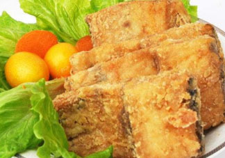 炸魚(yú)怎么不掉皮 炸魚(yú)不掉皮掌握三點(diǎn)