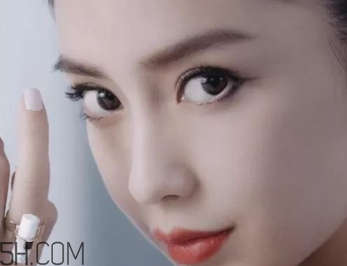 V型眼線怎么畫？V型眼線畫好美到冒泡