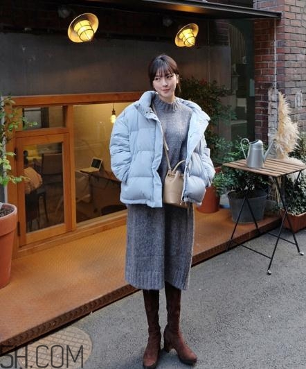 藍色面包服怎么搭配？塑造冬日運動活力